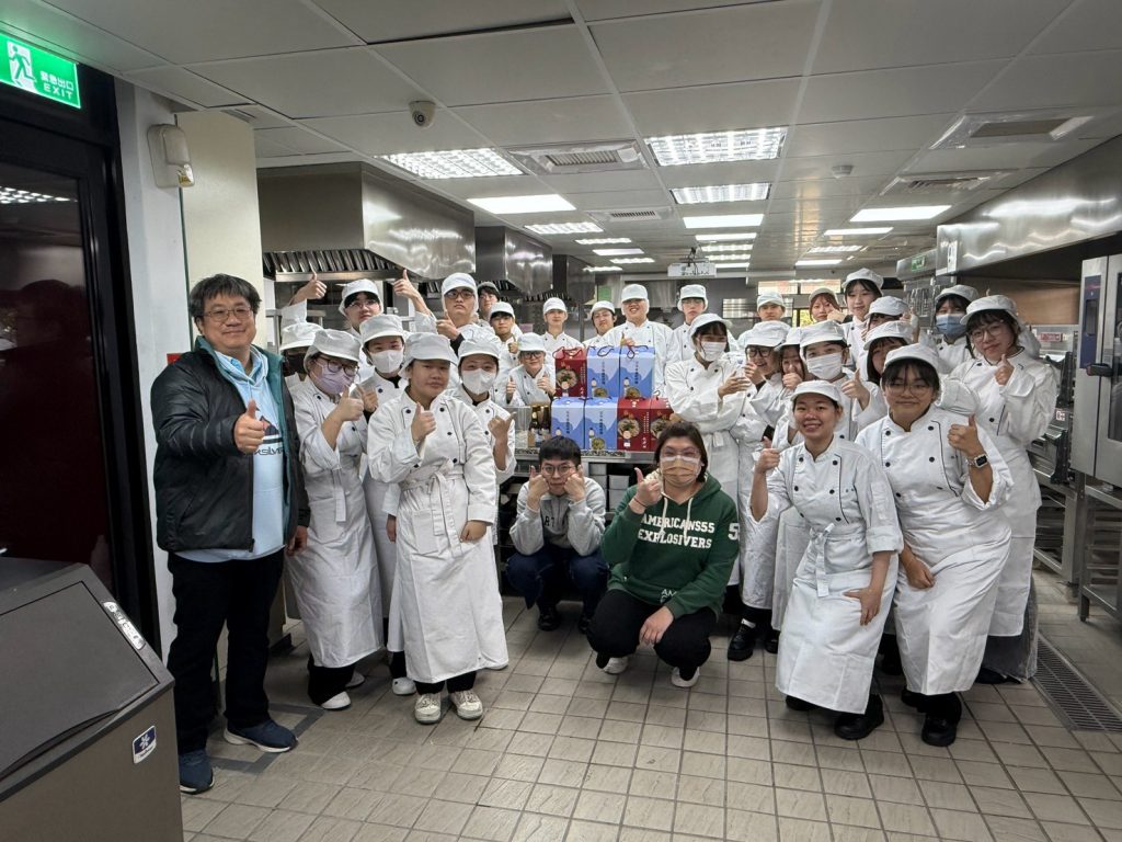 Featured image for “銘傳大學攜手三重五順里婦女節傳遞溫暖 師生手作餐盒關懷社區”
